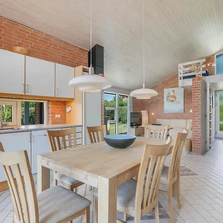 펜션 Lovely Near And Nature