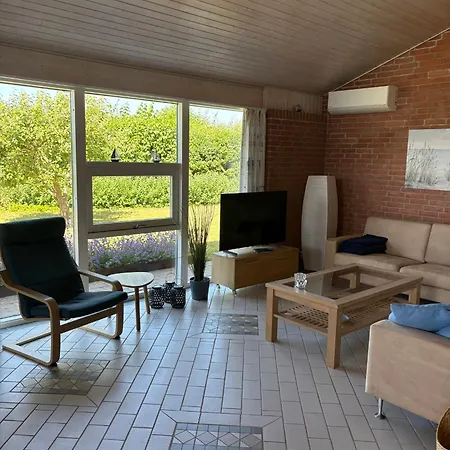 Casa de Férias Lovely Near And Nature Karrebæksminde
